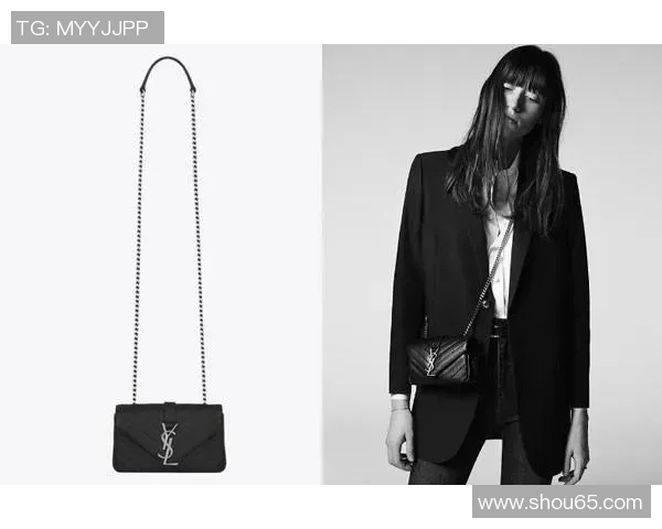 足球明星时尚新宠手拿包展现个性与魅力的完美结合