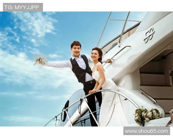 足球明星与游艇上的美女究竟是谁揭秘他们的浪漫故事与背后秘密